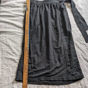 Wrap skirt with pockets